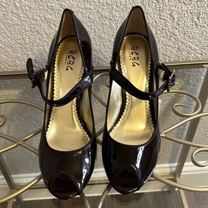 New BCBG Paris Brown Patent Leather Mary Jane Pumps Sz 10